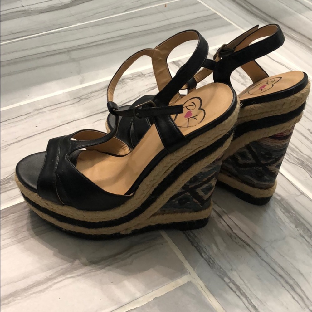 Platform wedge sandals sz 5.5